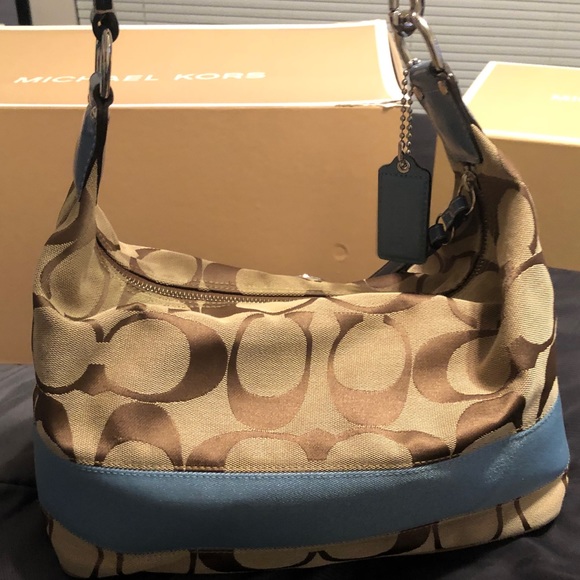 Coach signature stripe shoulder hobo bag - Picture 2 of 6